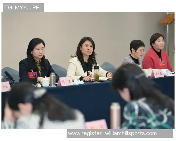 实时新闻李丽独家分享足球心得与技巧助你提升球技的必读指南